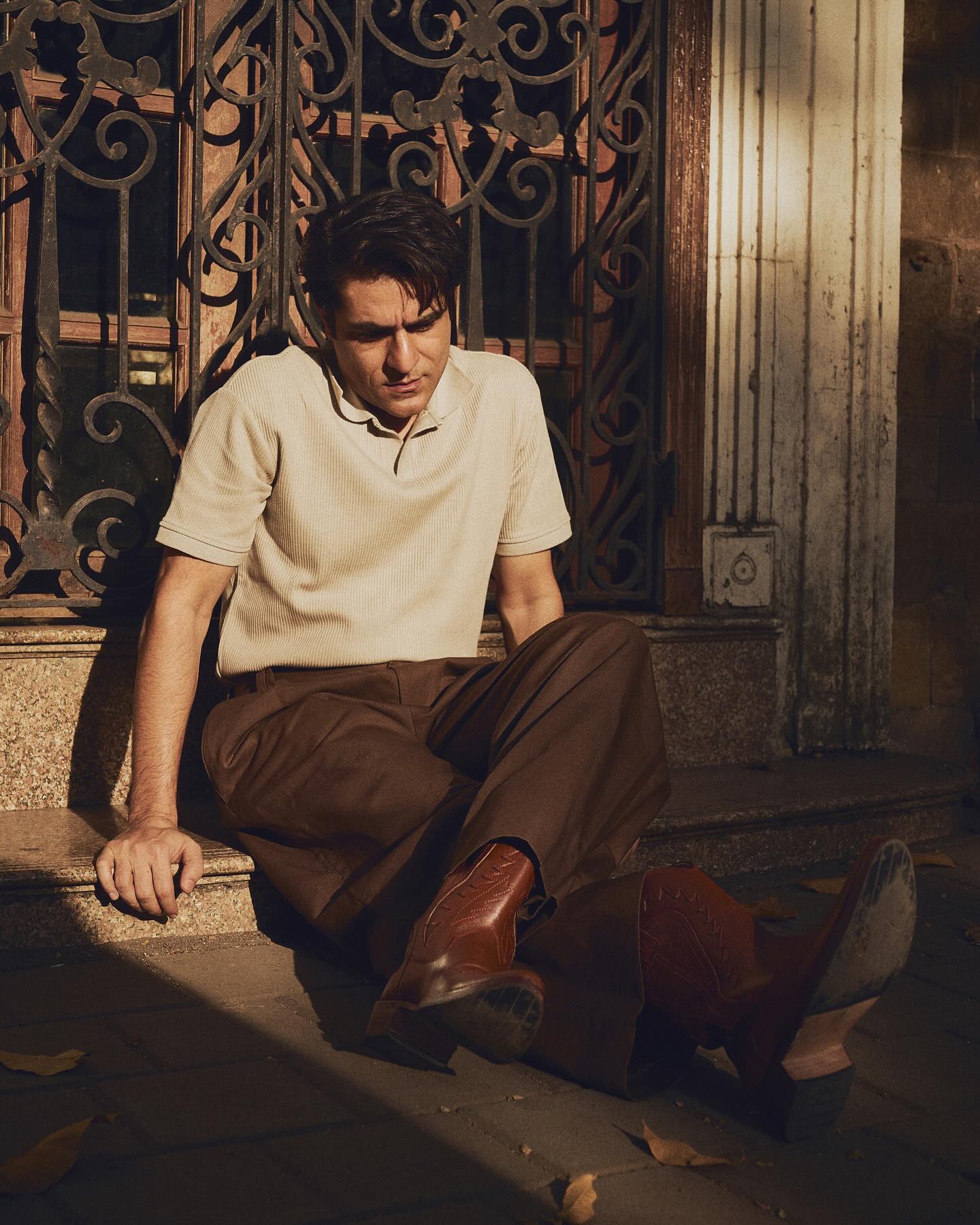 Retro Italian Flair: Sunny Hinduja's Fashion Moment