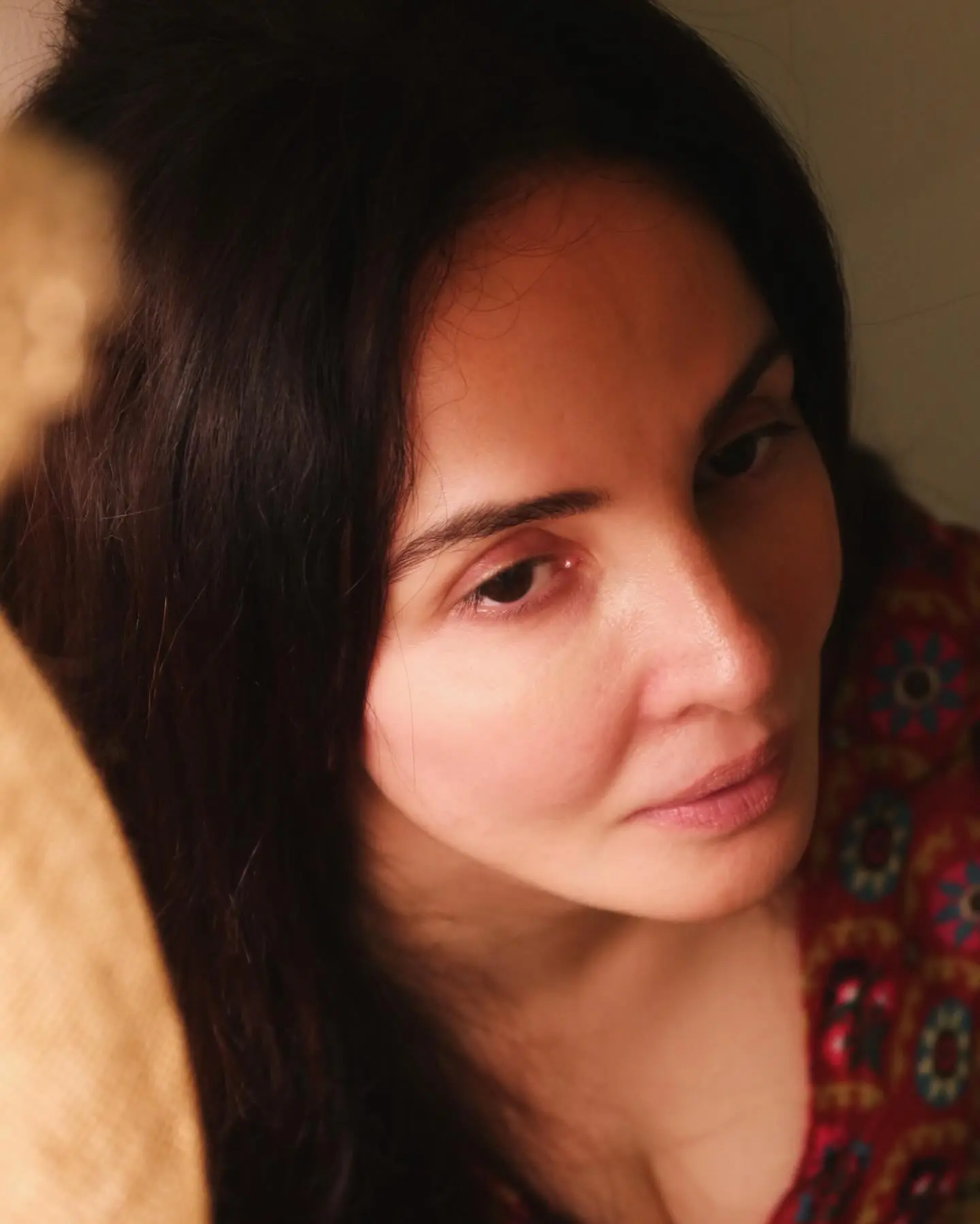 Rukhsar Rehman Embraces Summer Nostalgia With 90s Vibes Rukhsar Rehman’s summer post blends vivid Mumbai moments with retro 90s music allure now!