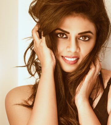 Rutuja Bagwe’s Eyes Shine With Beauty