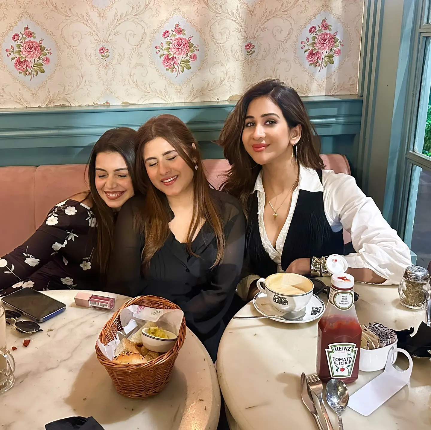 Sakshi Gupta Missing Her Girls in Heartfelt IG Post