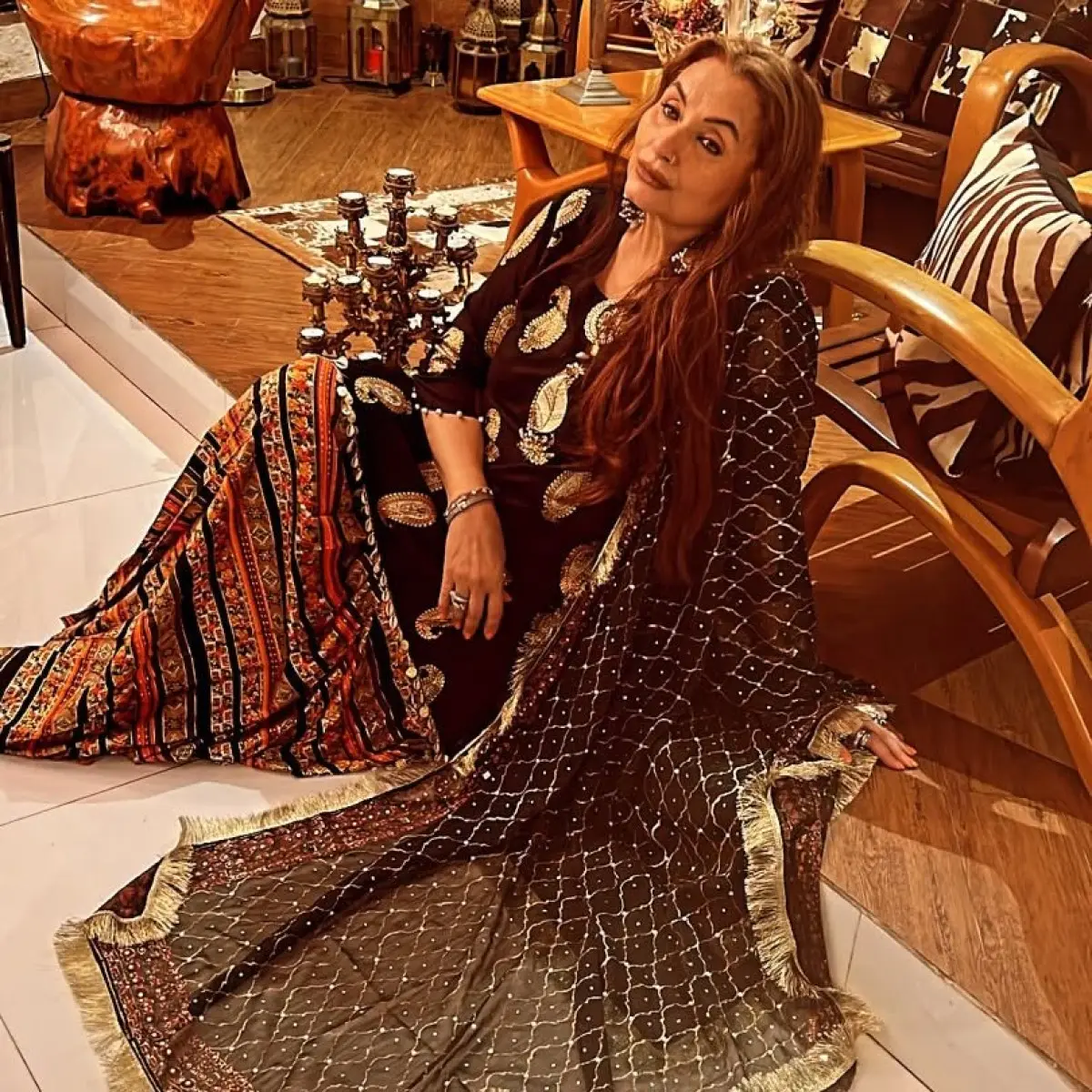 Salma Agha Embraces Rustic Elegance Time-honored talent explores a shift in style with crafted flair and classic charm Vogue!!!