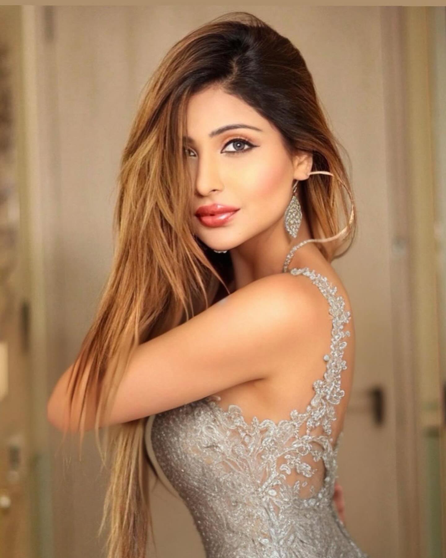 Sana Sultan Shines With Bold Aala Girl Vibes Sana Sultan’s bold new post showcases a fearless blend of style and empowerment for fans!