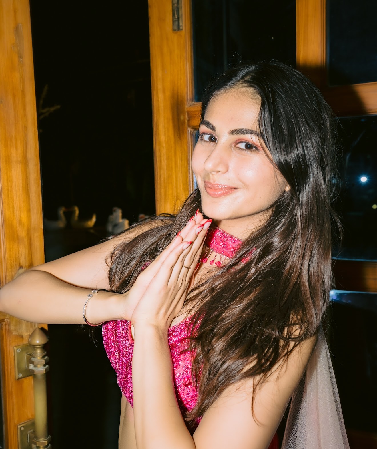 Sangeet Sparks Joy: Heer Achhra Dances With Bestie Under sangeet lights, Heer Achhra and her bestie create memories with captivating dance.!!