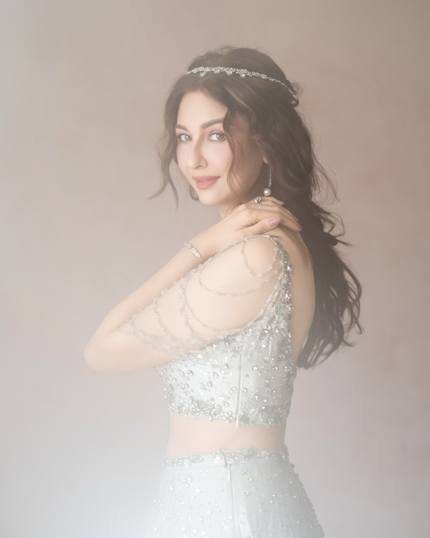 Saumya Tandon Embraces Fairy World In New Instagram Post Saumya Tandon unveils a magical aura, sharing fairy vibes with heartfelt dreams and looks.