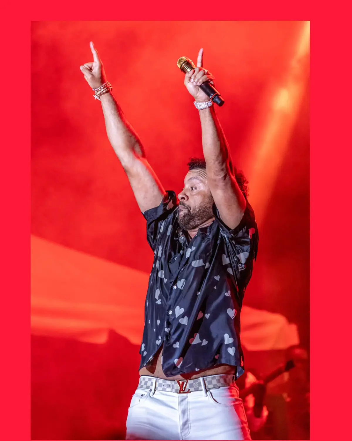 Shaggy Shines At Charity Concert For Children Legendary musician Shaggy electrifies crowd at Issa Trust Charity Concert, igniting joy!!!