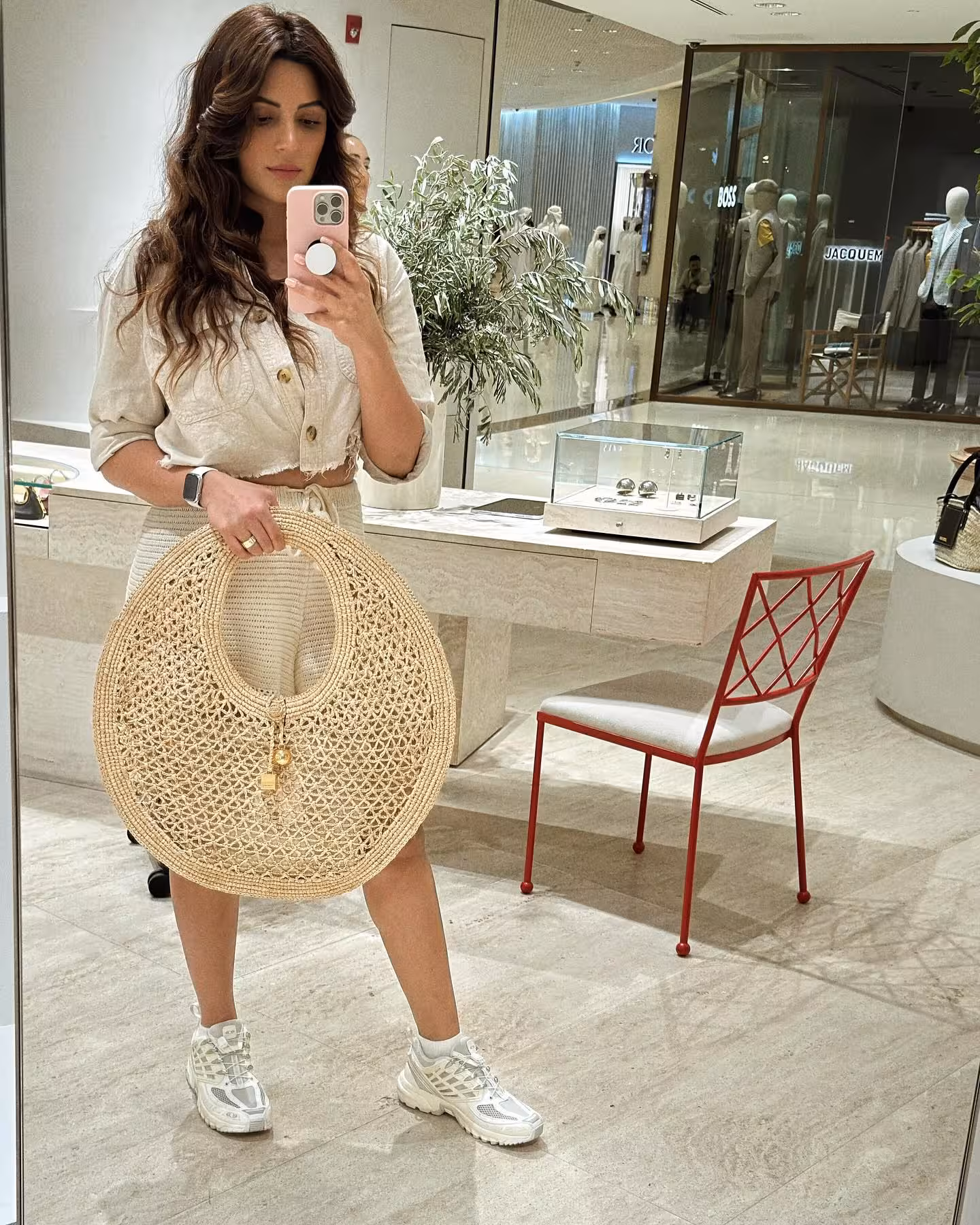 Shama Sikander’s Mirror Selfie Sparks Dubai Diaries Magic
