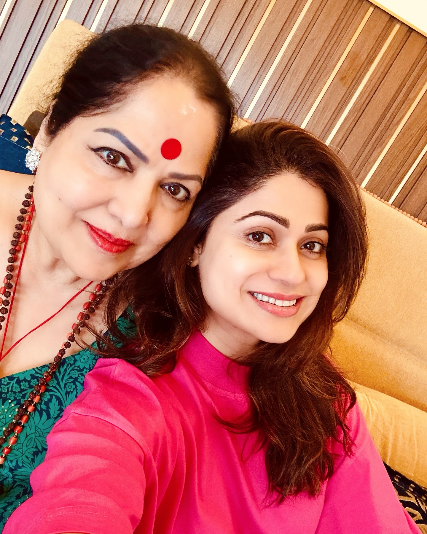 Shamita Shetty Celebrates Motherly Bond With ‘Momie Et Moi’ Shamita Shetty marks a tender moment on Instagram, reflecting deep motherly love today. !!!