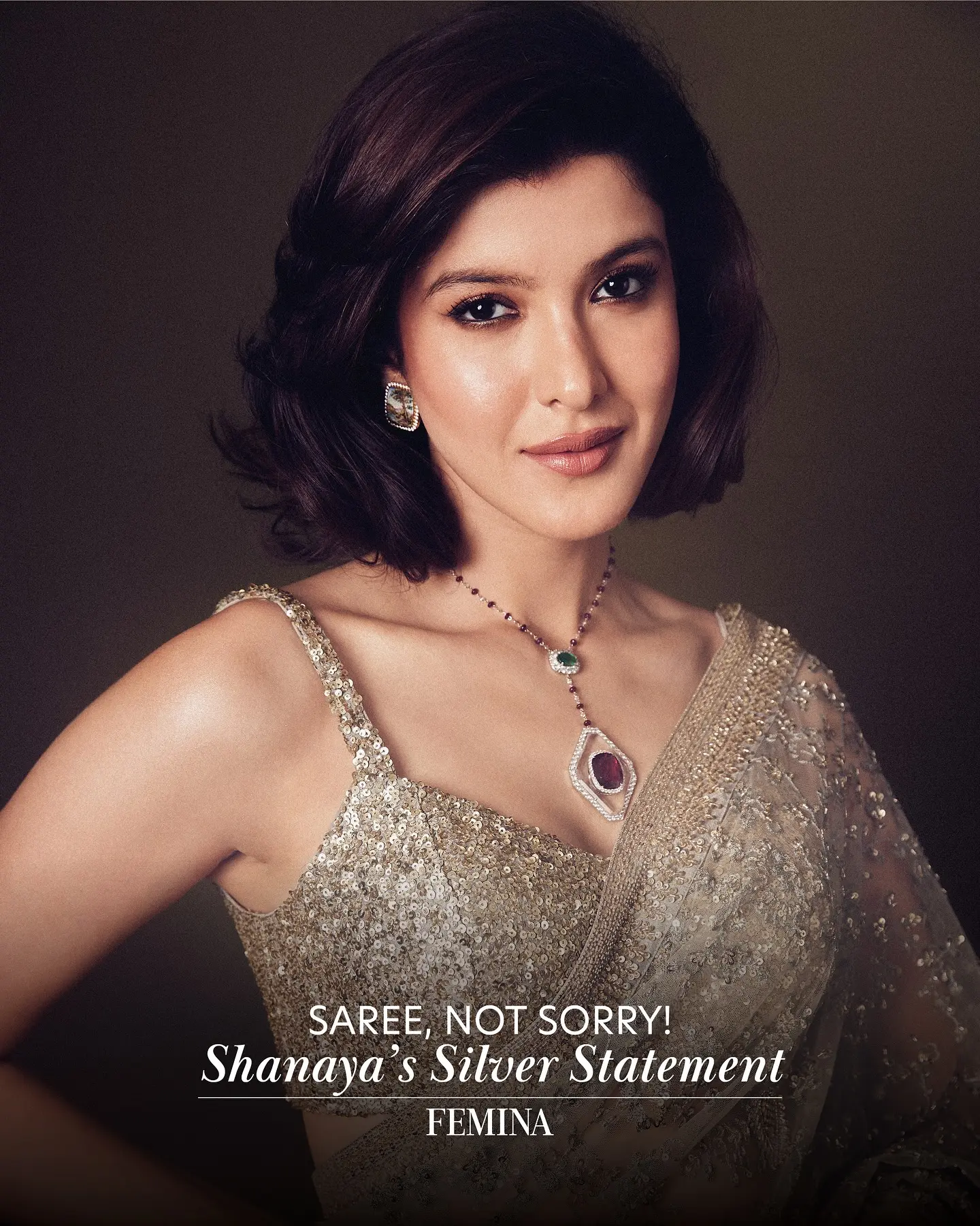 Shanaya Kapoor Dazzles In Silver Saree Femina shines a spotlight on Shanaya Kapoor’s silver saree look, a blend of glam and grace.