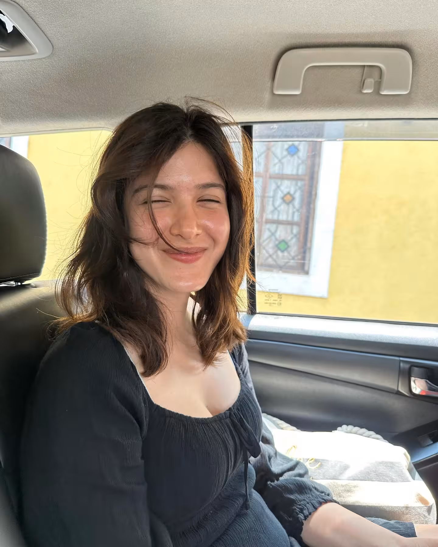Shanaya Kapoor Radiates Gratitude In Stunning Instagram Post