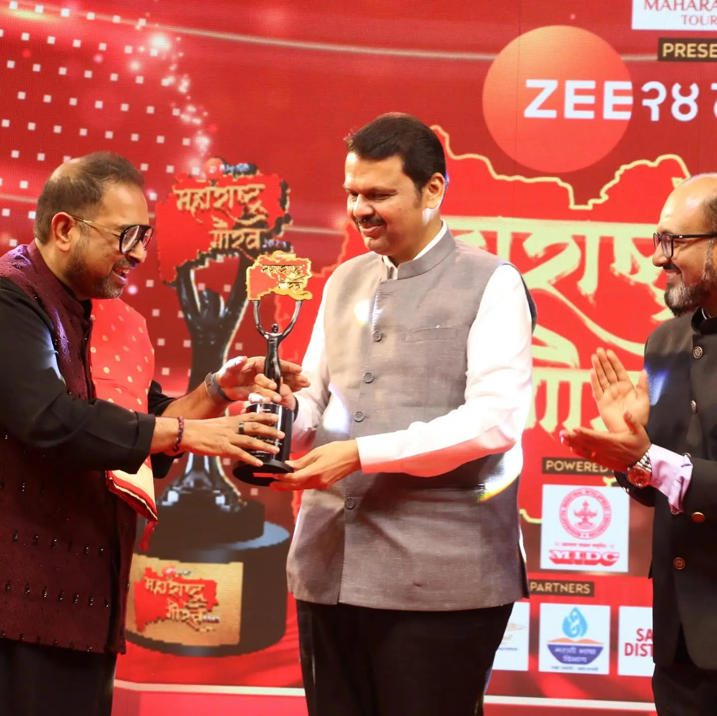 Shankar Mahadevan Receives Maharashtra Gaurav Puraskar Renowned maestro Shankar Mahadevan celebrates this honor with gratitude, cultural pride.!!