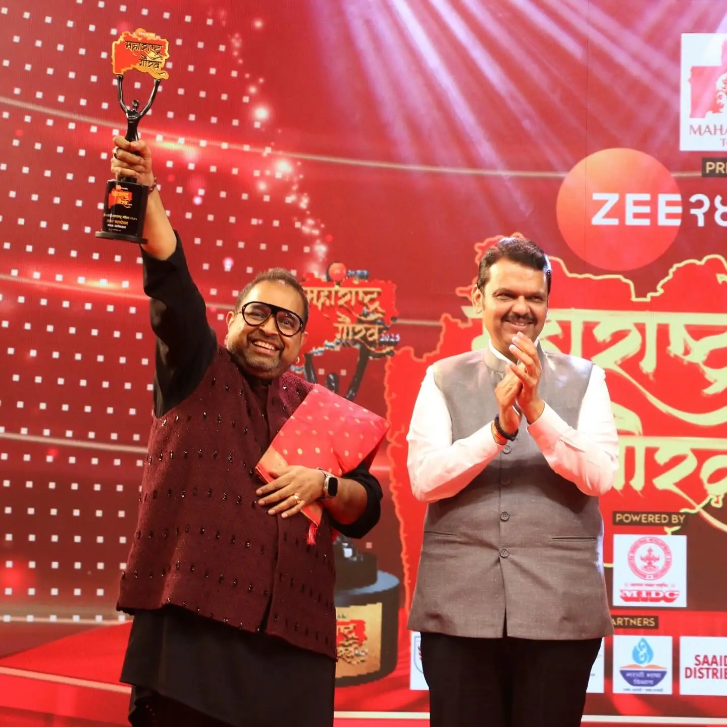 Shankar Mahadevan Receives Maharashtra Gaurav Puraskar