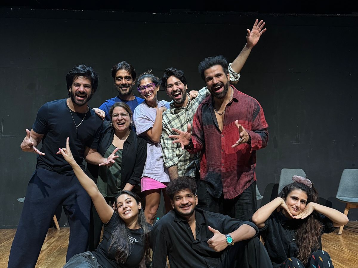 Shehnaaz Gill Celebrates Genuine Vibes With Friends