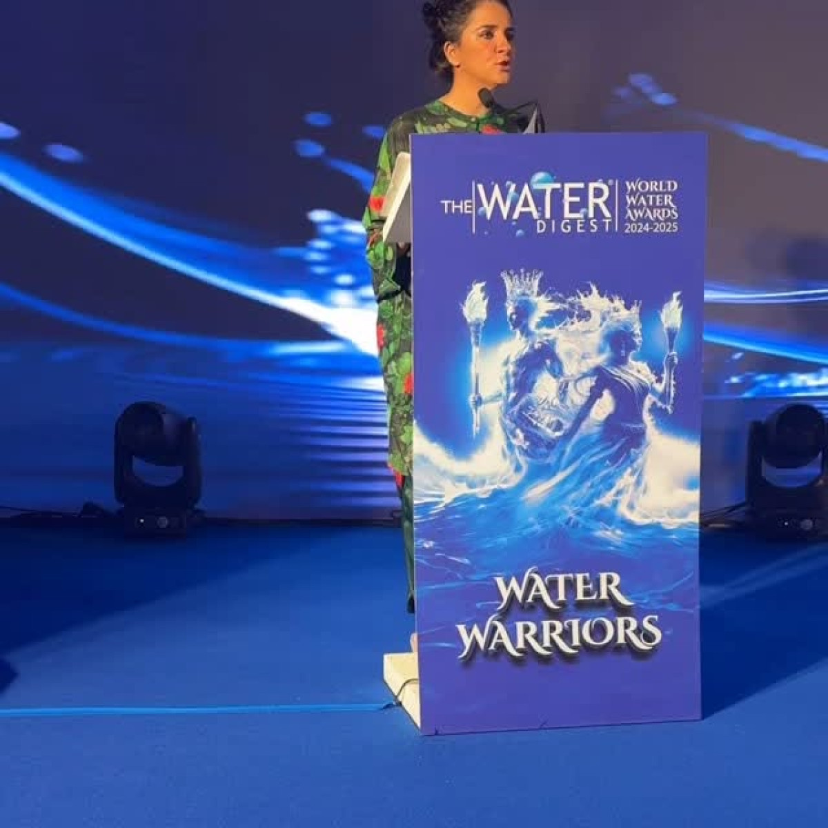 Shruti Seth Shines At World Water Awards Throwback moment at the World Water Awards where Shruti Seth overcame a stye with flair.!!
