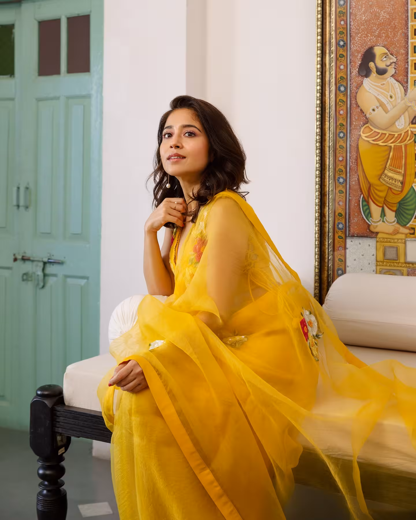 Shweta Tripathi Embraces Seasonal Style