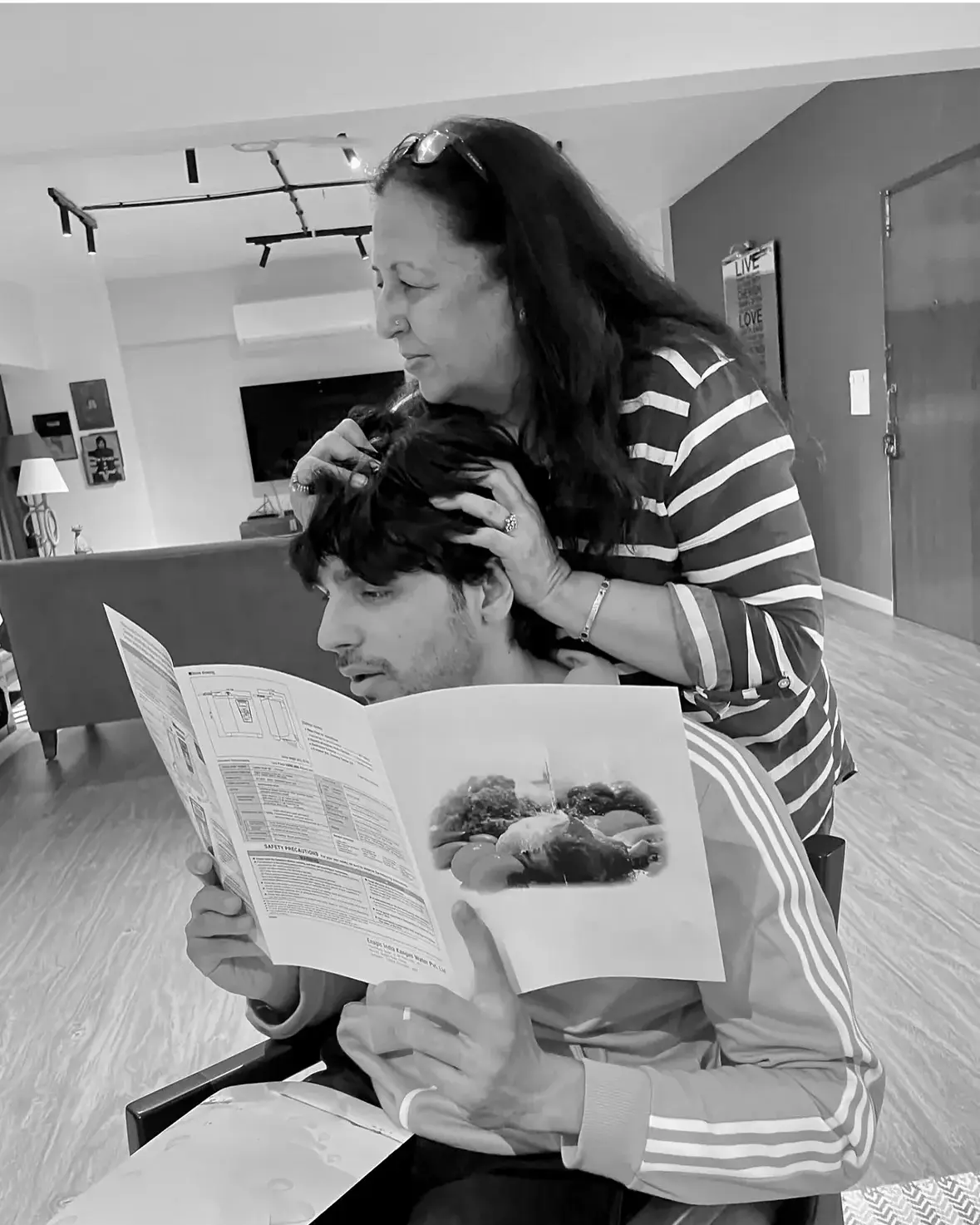 Sidharth Malhotra Honors Mothers On Special Day