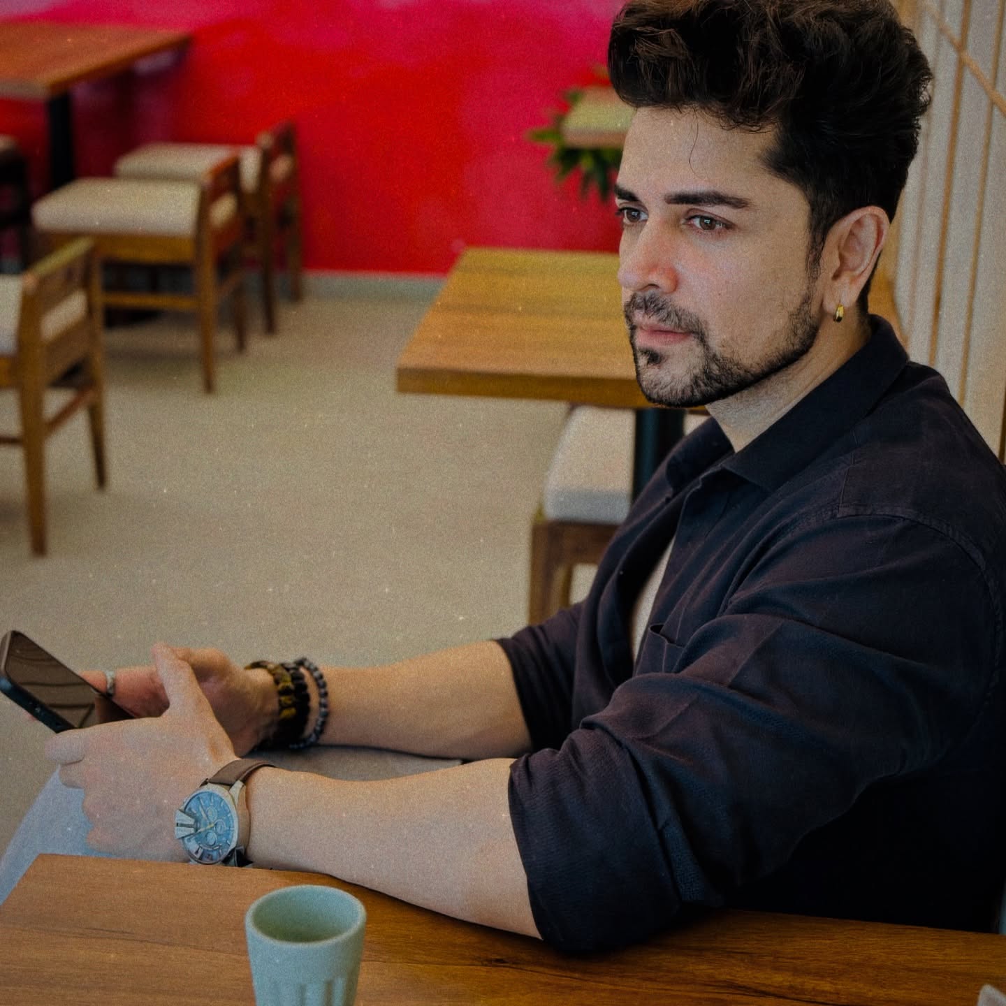 Silence Is An Instrument: Piyush Sahdev’s Insight Actor uses silence to voice deep thoughts, showcasing a reflective, contemplative side now.