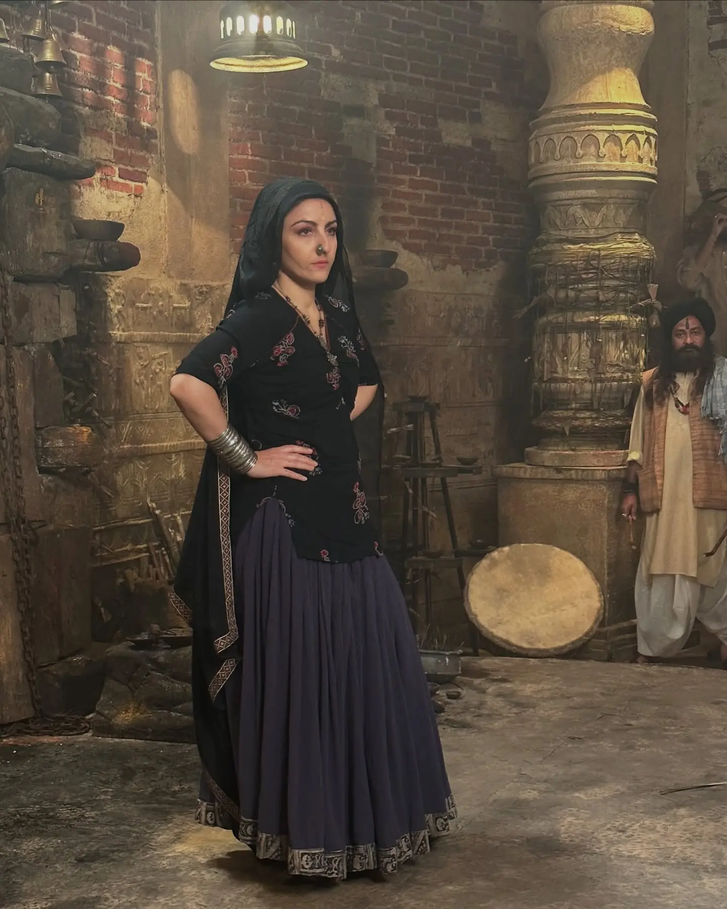 Soha Ali Khan On And Off Set With Daasi