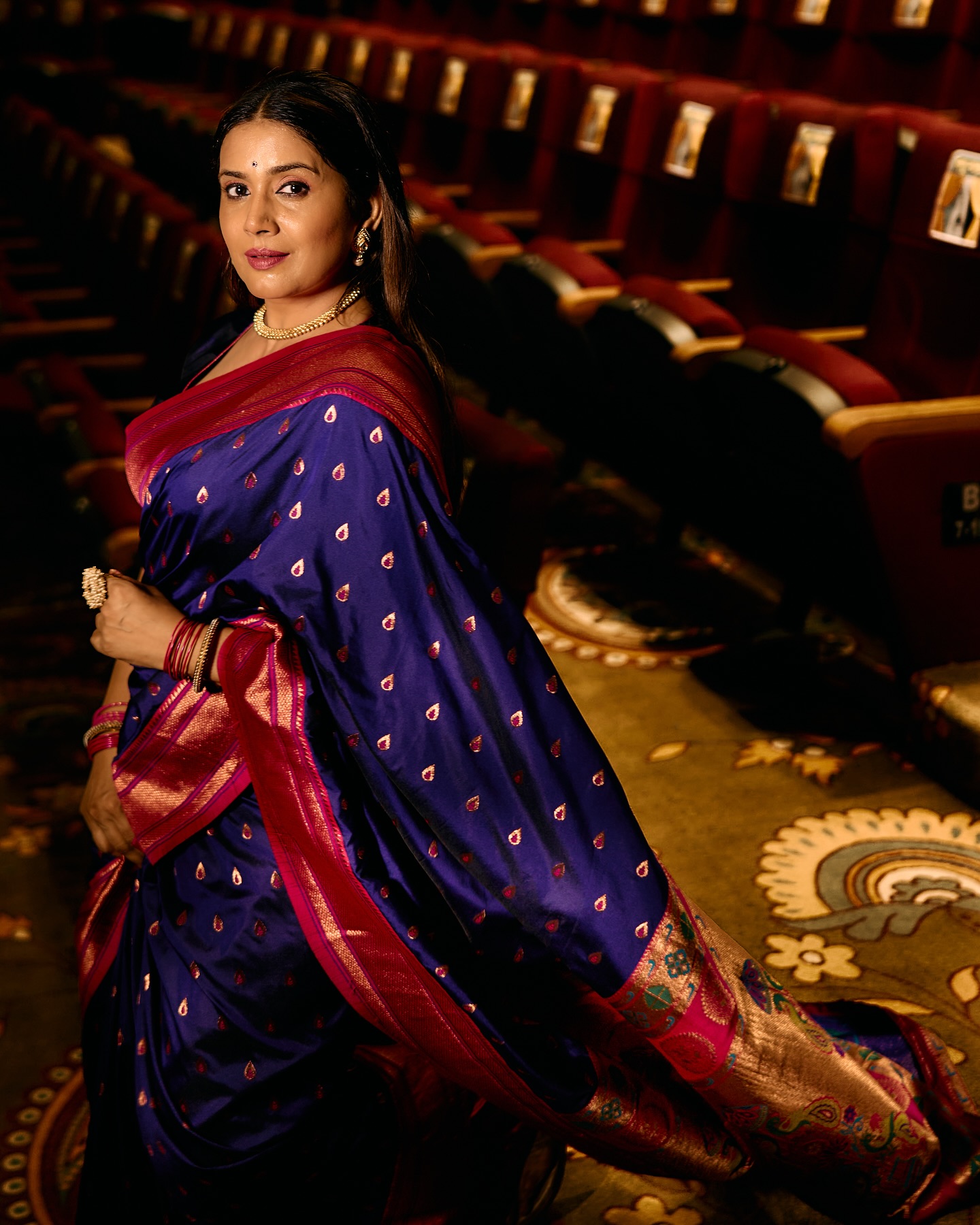 Sonali Kulkarni Stuns in Chic Celebrity Look