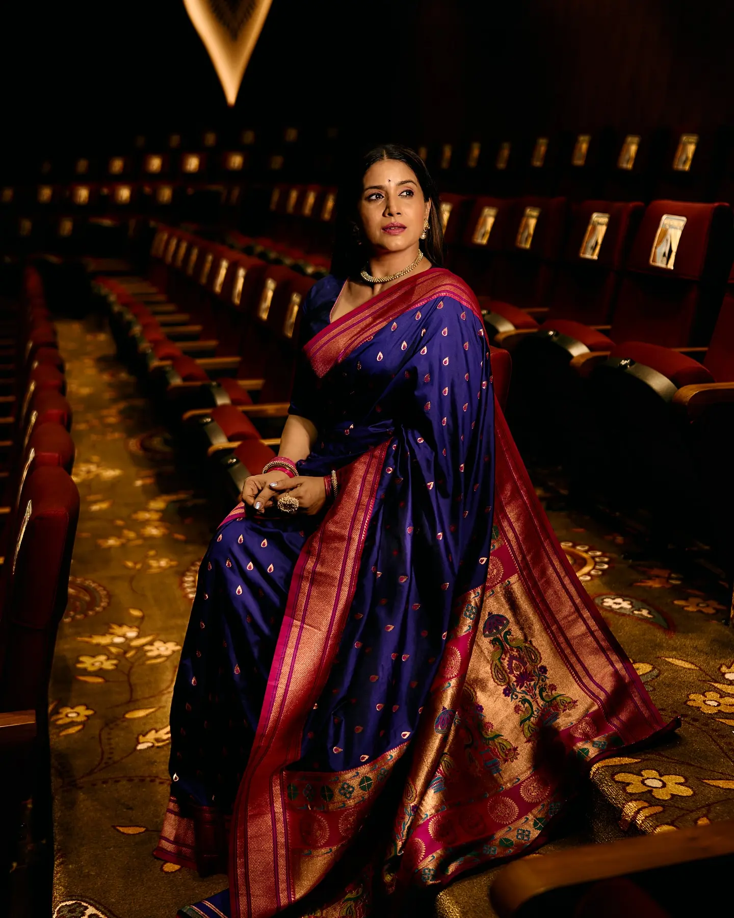 Sonali Kulkarni Stuns in Chic Celebrity Look