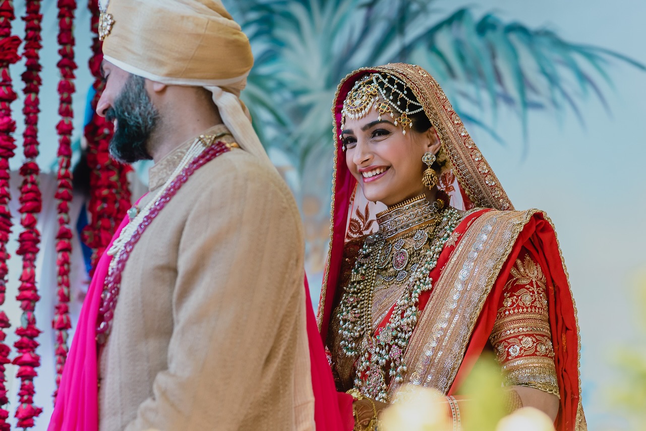 Sonam Kapoor Celebrates Anniversary With Anand Ahuja
