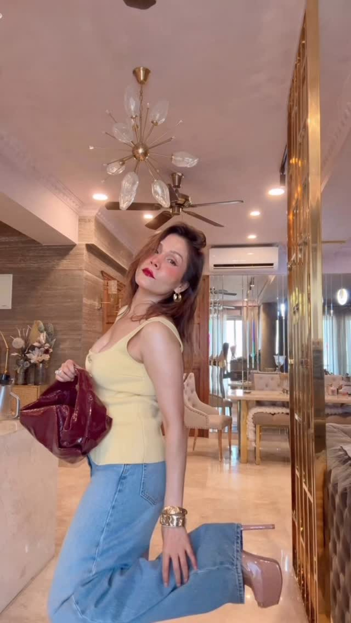 Sonu Kakkar Sparks Instagram Excitement The renowned singer poses a challenge with a simple question and intriguing image post!!!