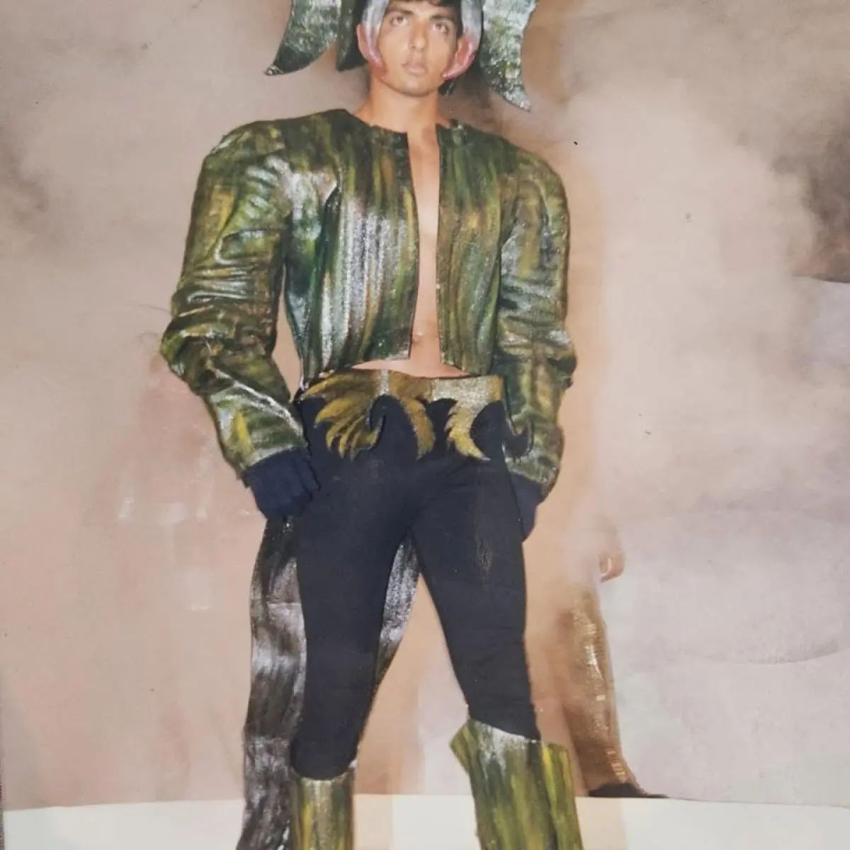 Sonu Sood’s Origins: A Nostalgic Glimpse Heartfelt throwback from beloved humanitarian showcasing his humble start and pure charm.
