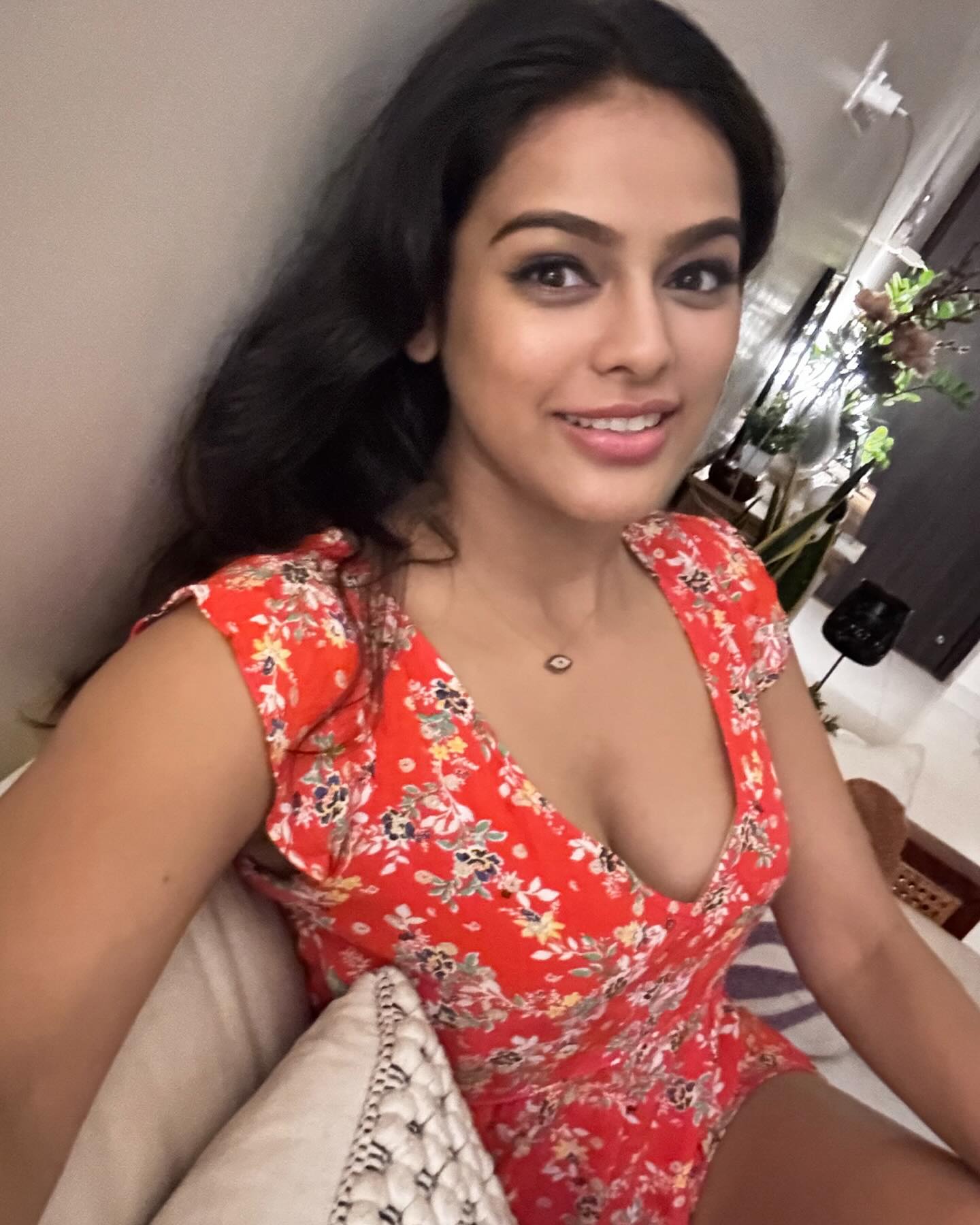 Sonyaa Ayoddhya’s Casual Selfie Sparks Fan Buzz Celebrity Sonyaa Ayoddhya shares a casual selfie that captivates fans and ignites buzz now