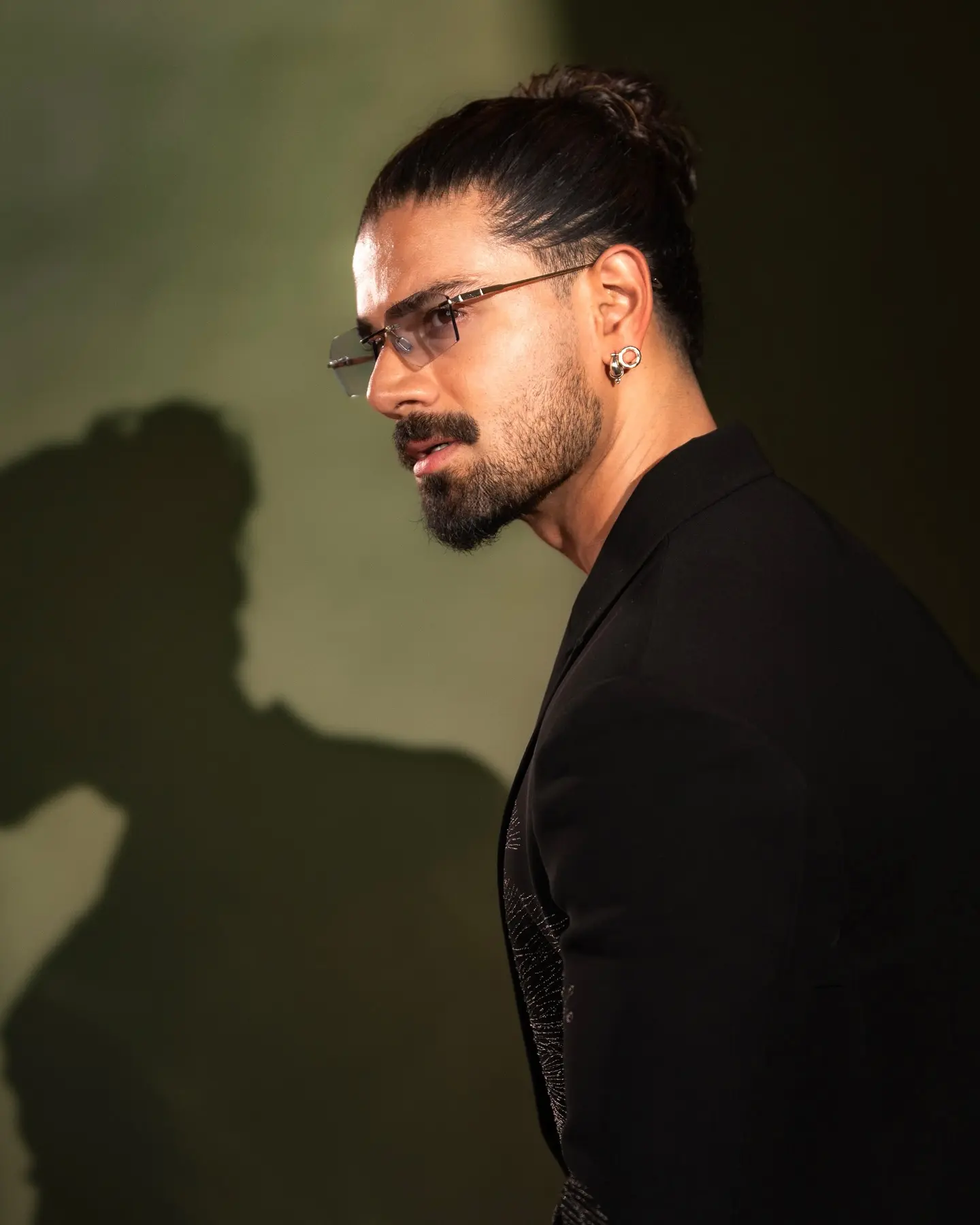 Sooraj Pancholi Strikes A Bold Pose With Regal Statement
