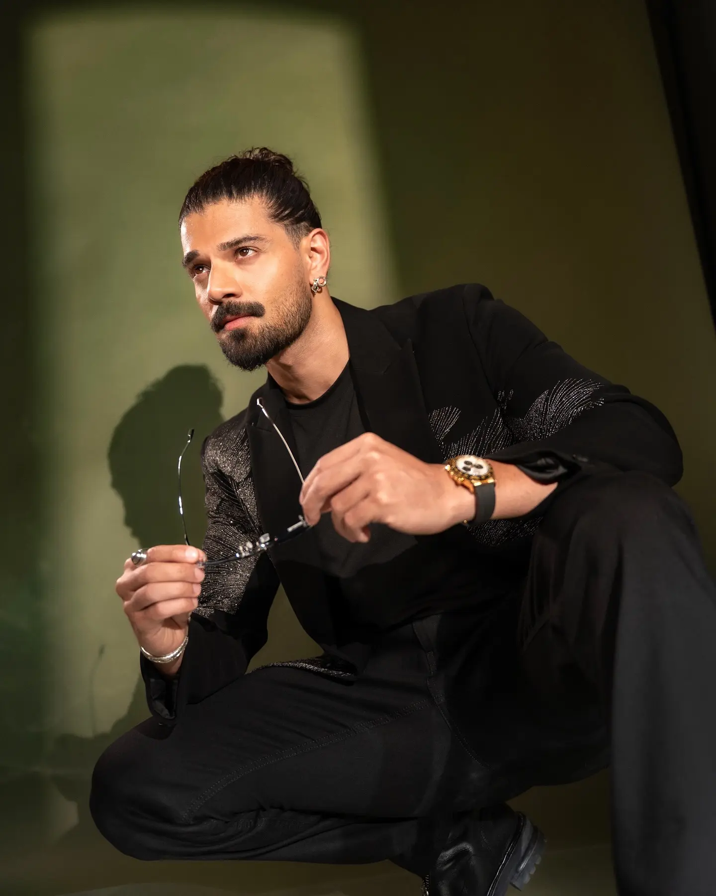 Sooraj Pancholi Strikes A Bold Pose With Regal Statement