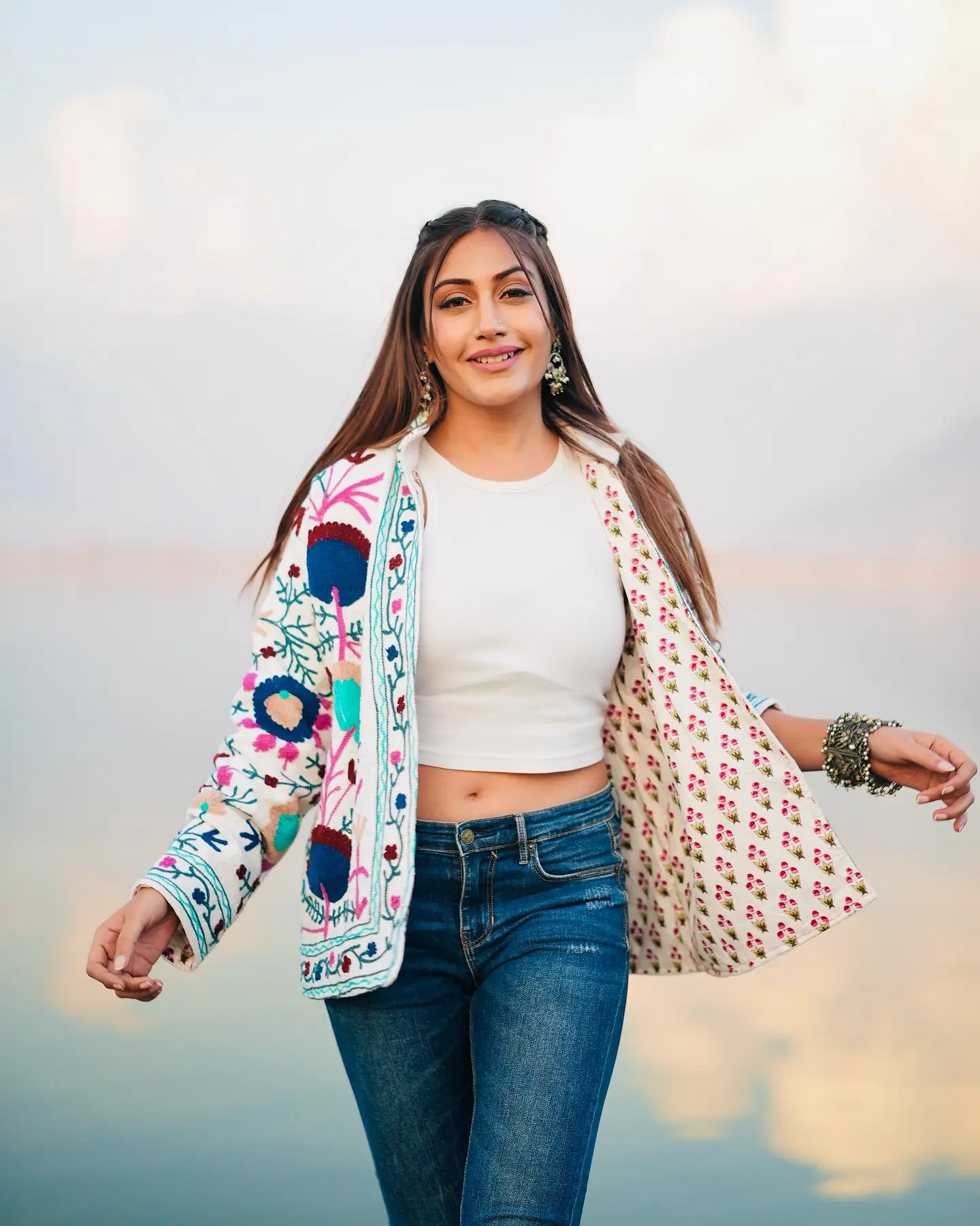 Srinagar Memories: Surbhi Chandna Captures Timeless Moments