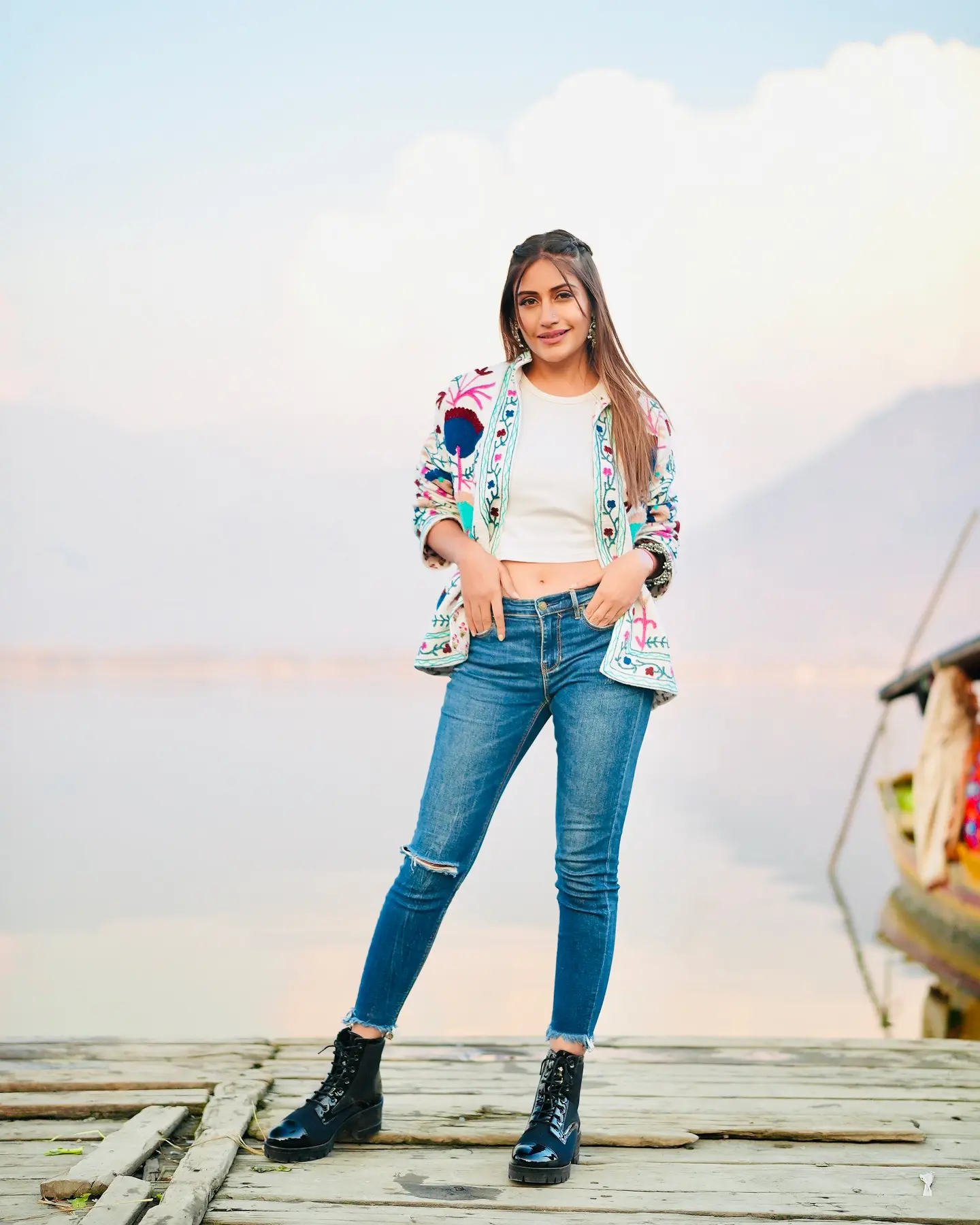 Srinagar Memories: Surbhi Chandna Captures Timeless Moments