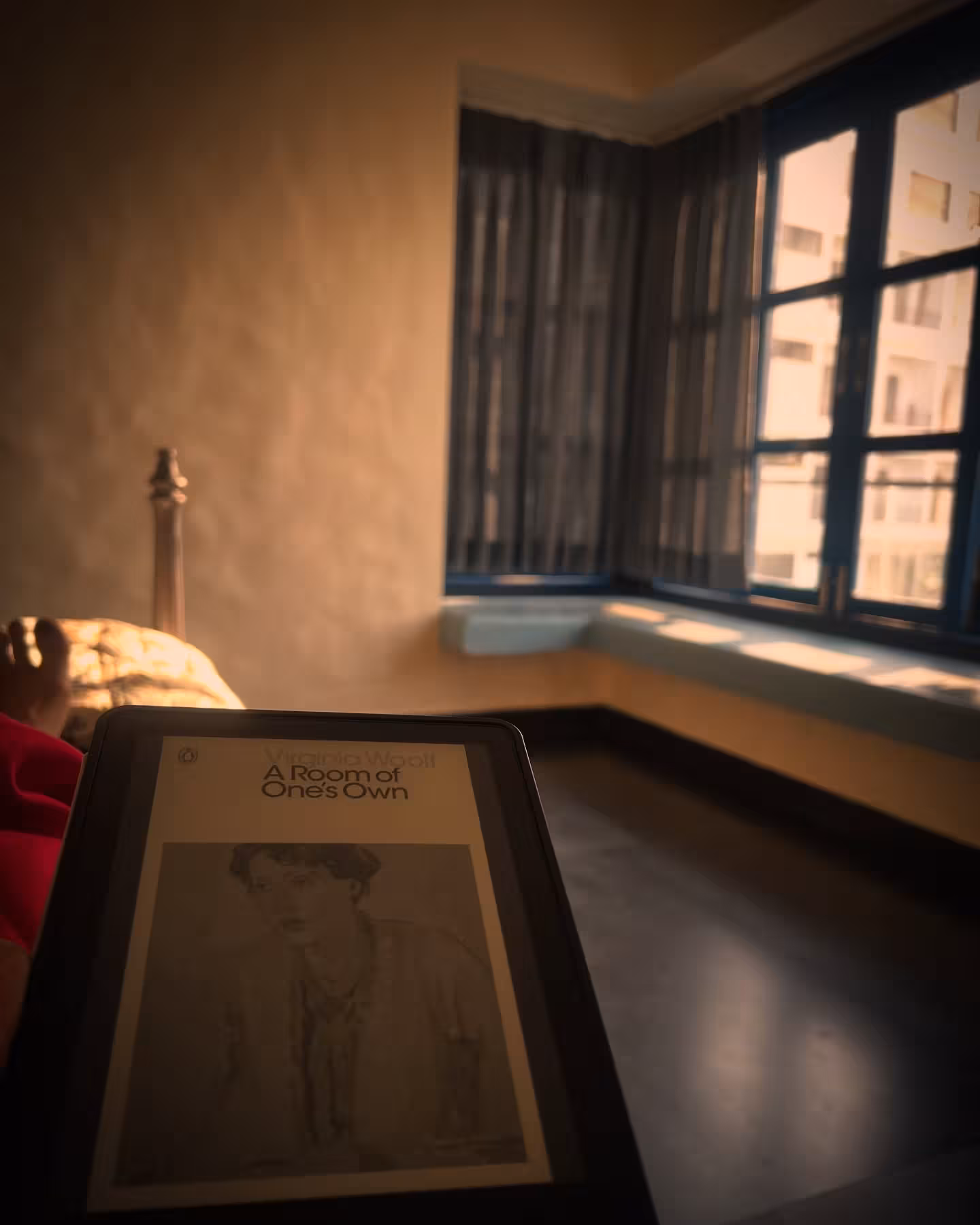 Sriti Jha Sparks Literary Conversation With Woolf Quote Renowned actress Sriti Jha shares a timeless Virginia Woolf excerpt, stirring literary debate.
