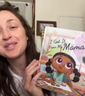 Stephanie Ferrett Celebrates Mother’s Day Storytime