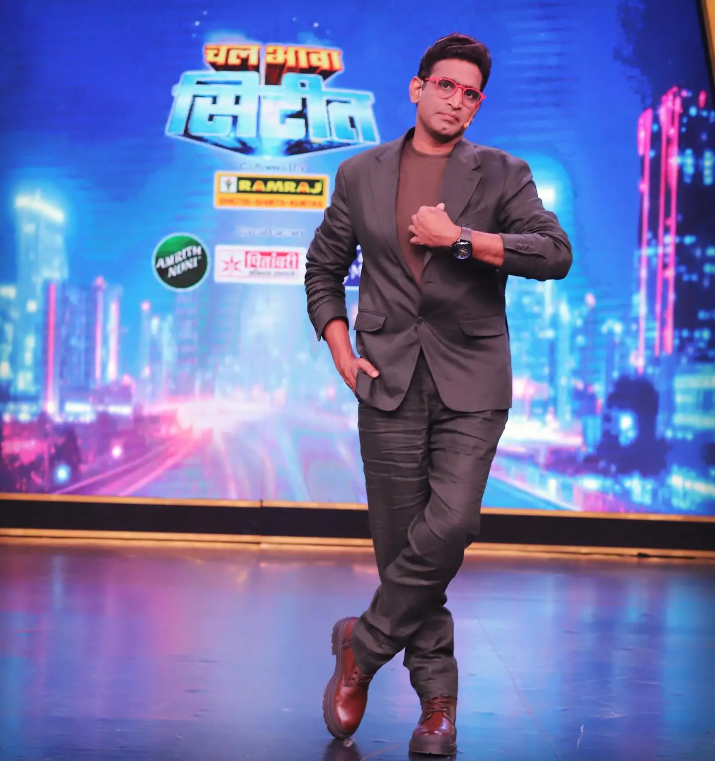 Style Statement: Dress How You Want To Be Addressed Boosting image with standout picks and dynamic charisma, forging unique celebrity allure.!