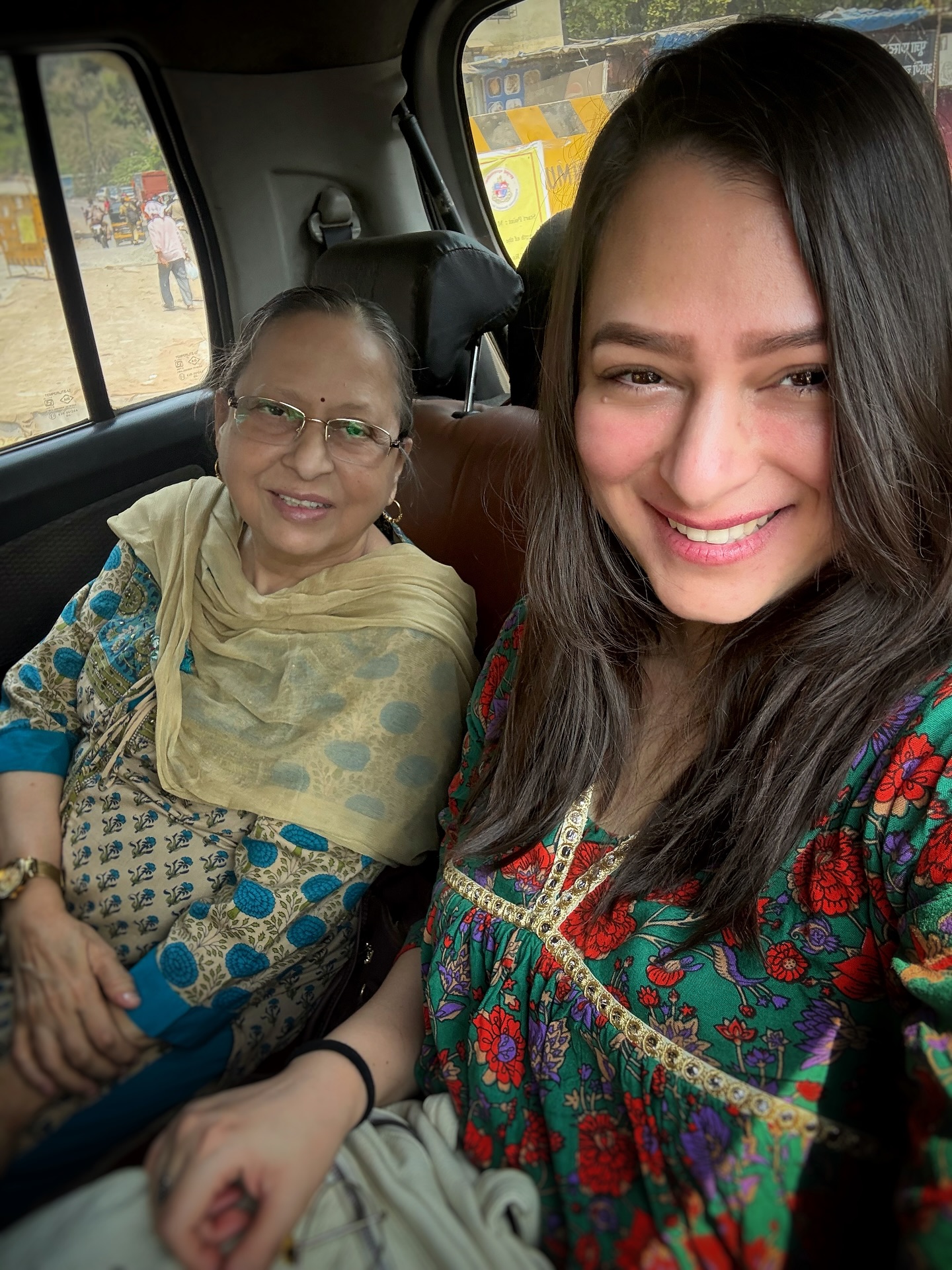 Renowned singer Sumedha honors her maternal roots in a touching Mother’s Day tribute daily.