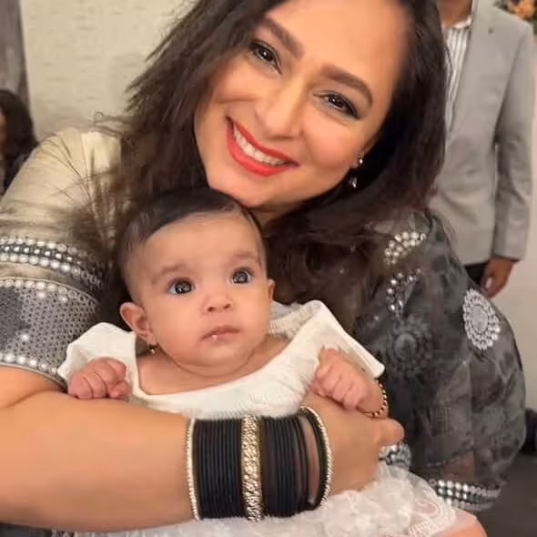 Sumedha Karmahe Meets Celebrity's Little Angel