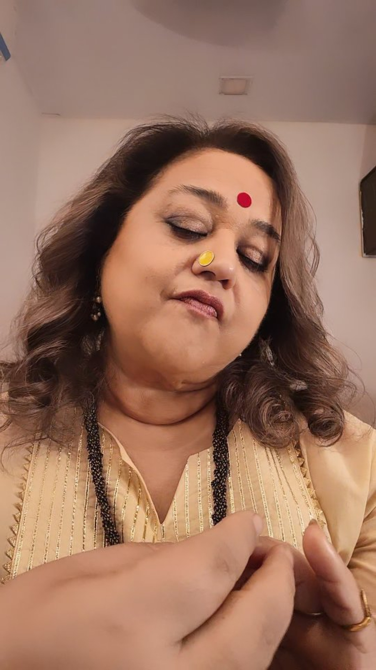 Bold selfie with vibrant hues, Supriya Shukla reminds us that bit of silliness adds charm!
