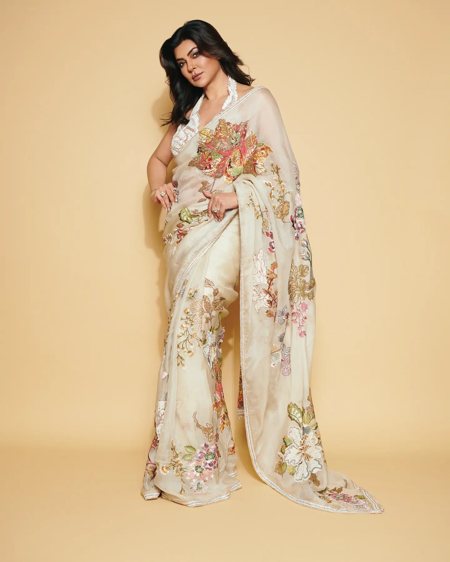 Sushmita Sen’s Graceful Journey In Philippines