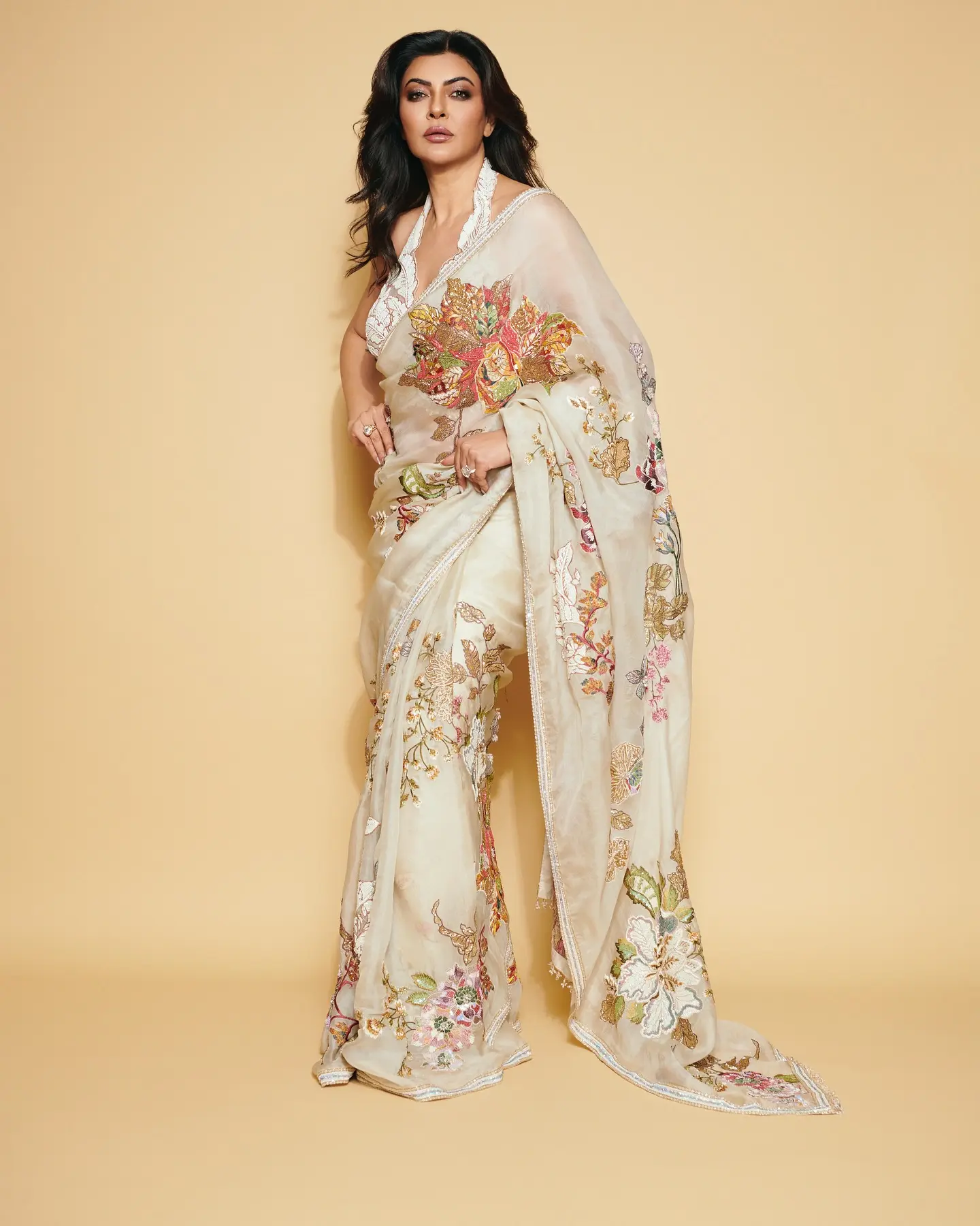 Sushmita Sen’s Graceful Journey In Philippines