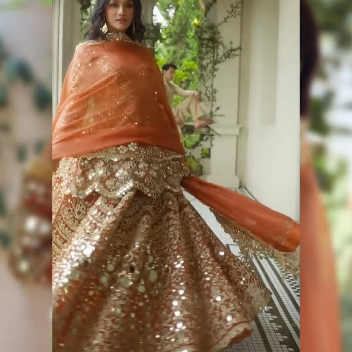Sushrii Mishraa Channels Jasmine Vibes On Instagram Sushrii Mishraa channels inner Jasmine while showcasing chic looks with Abhinav Mishra!!!