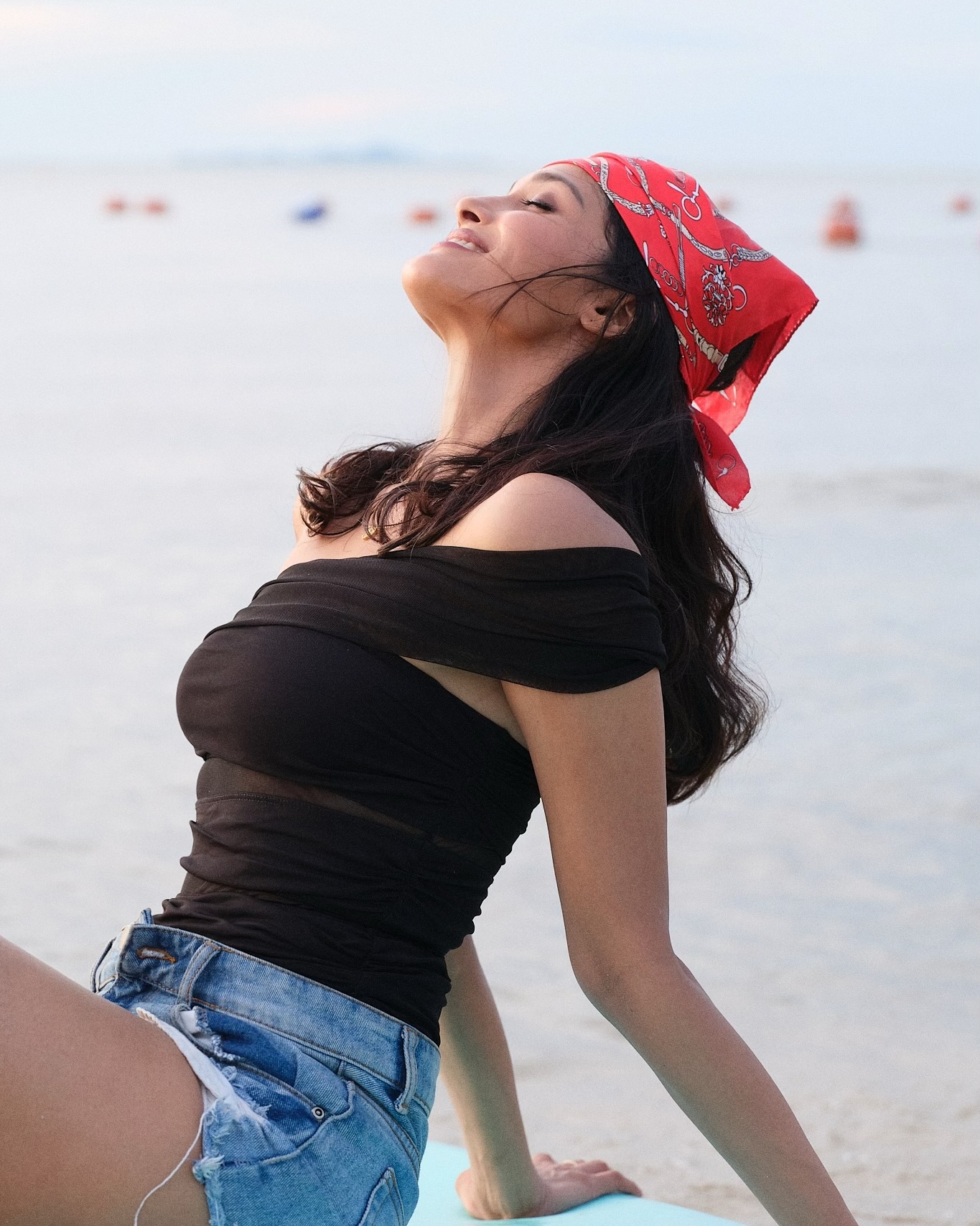Sushrii Mishraa Romanticizes Life In Beach Shoot