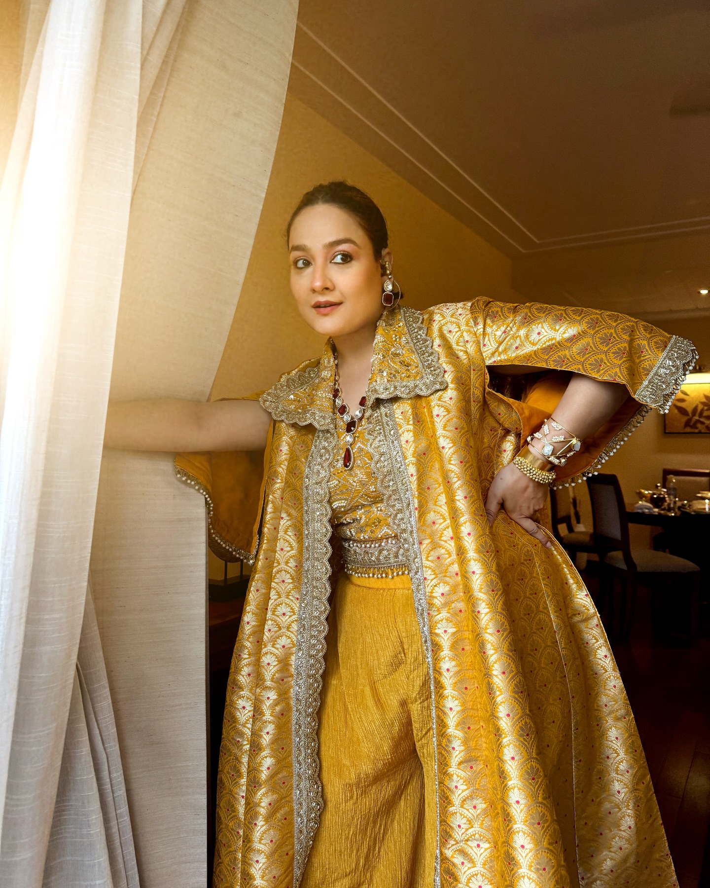Swasti Mehul Live: Celebrating Style And Sound Featuring custom outfits, brilliant styling, and a bold statement on fashion and flair.!!!