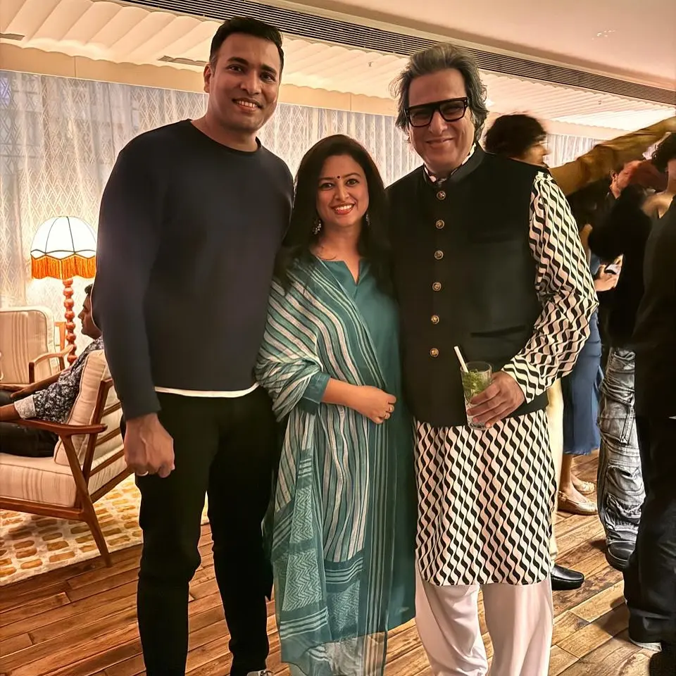 Talat Aziz Receives Touching Birthday Tribute