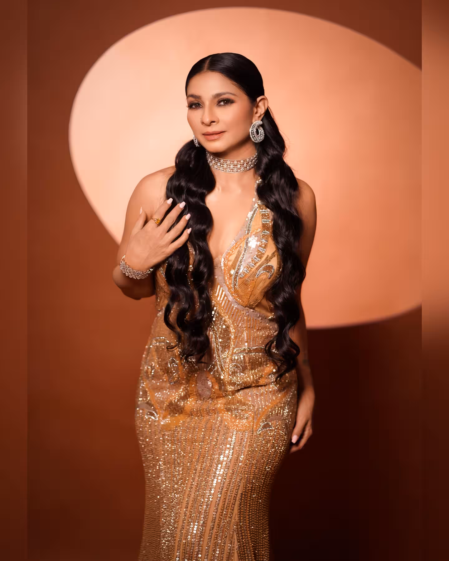 Tanisha Mukerji Flaunts Confidence In Party Wear A dynamic look crafted with bold styling and creative teamwork that inspires confidence!!!
