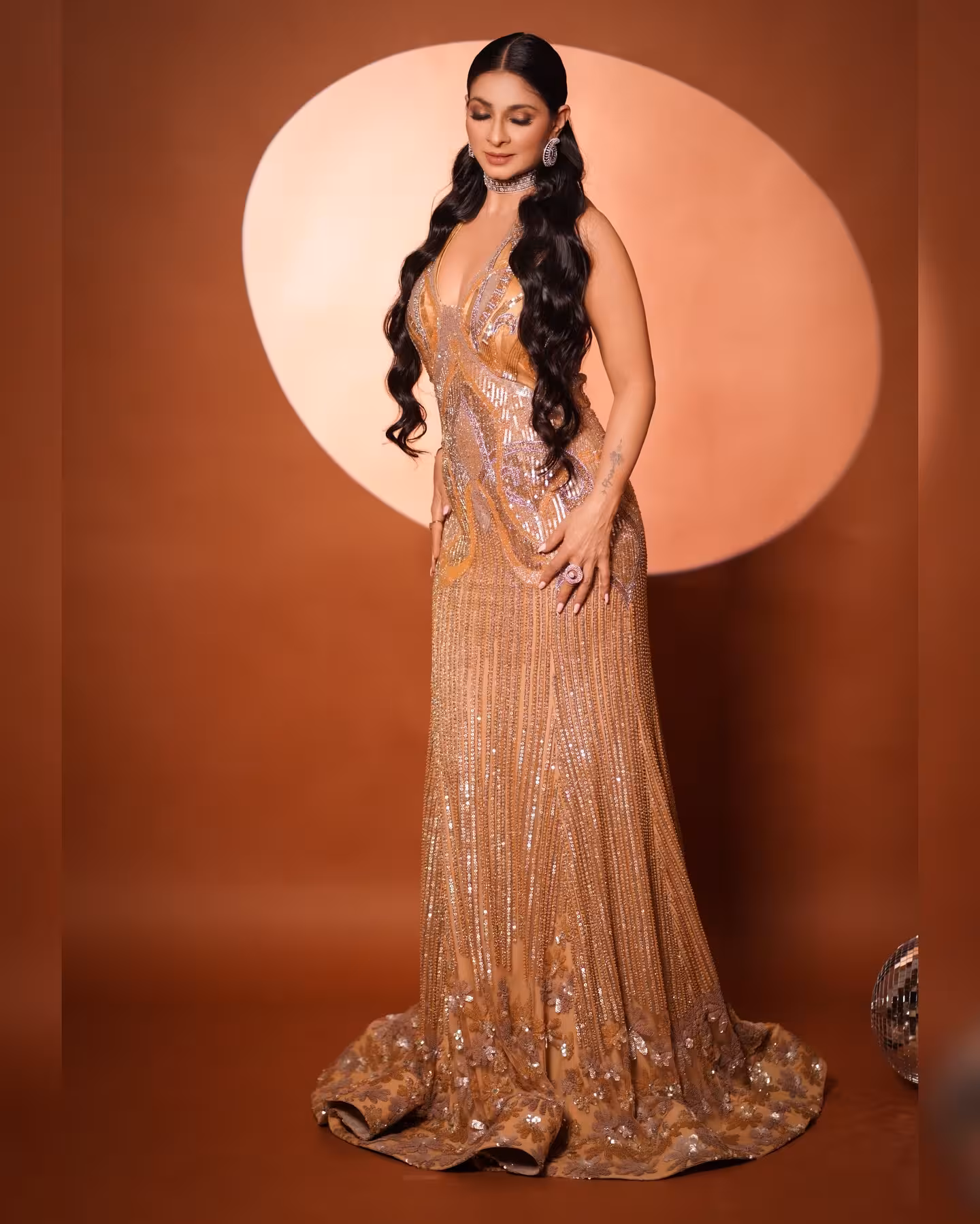 Tanisha Mukerji Flaunts Confidence In Party Wear
