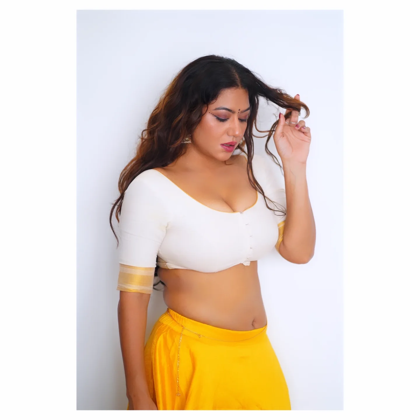 Tanya Desai Radiates Tradition And Bold Energy