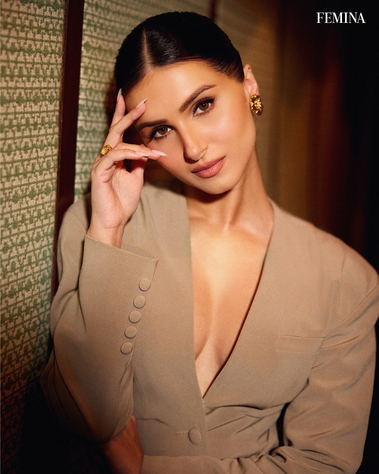 Tara Sutaria’s Sleek Bun: Summer Hair Inspiration