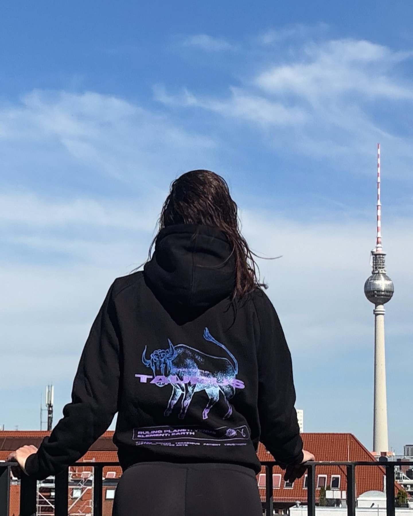 Taurus Vibes: Simina Grigoriu's Bold Style