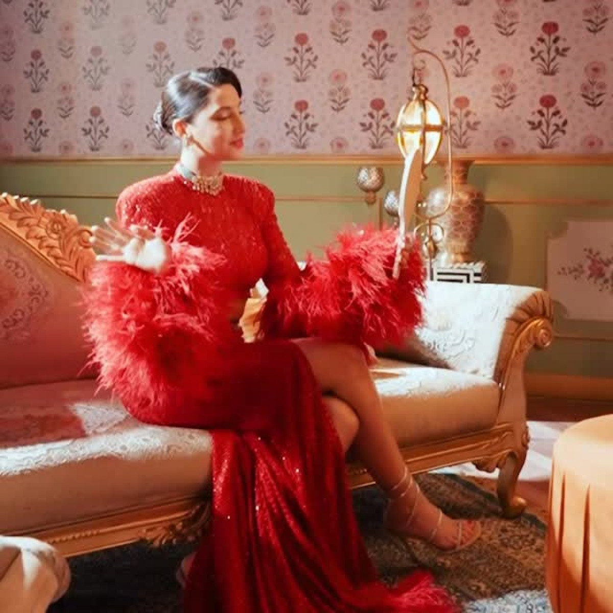 Debuting on Netflix, The Royals offers a stylish tale of power and glamour starting May 9.