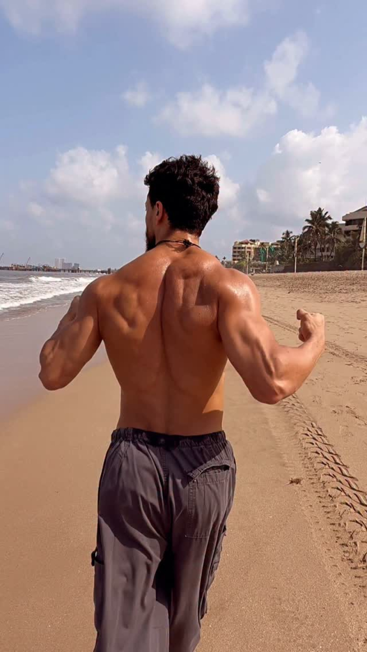 Tiger Shroff Embraces Nature Therapy Actor Tiger Shroff finds peace along sunny shores, reviving under nature's gentle embrace.
